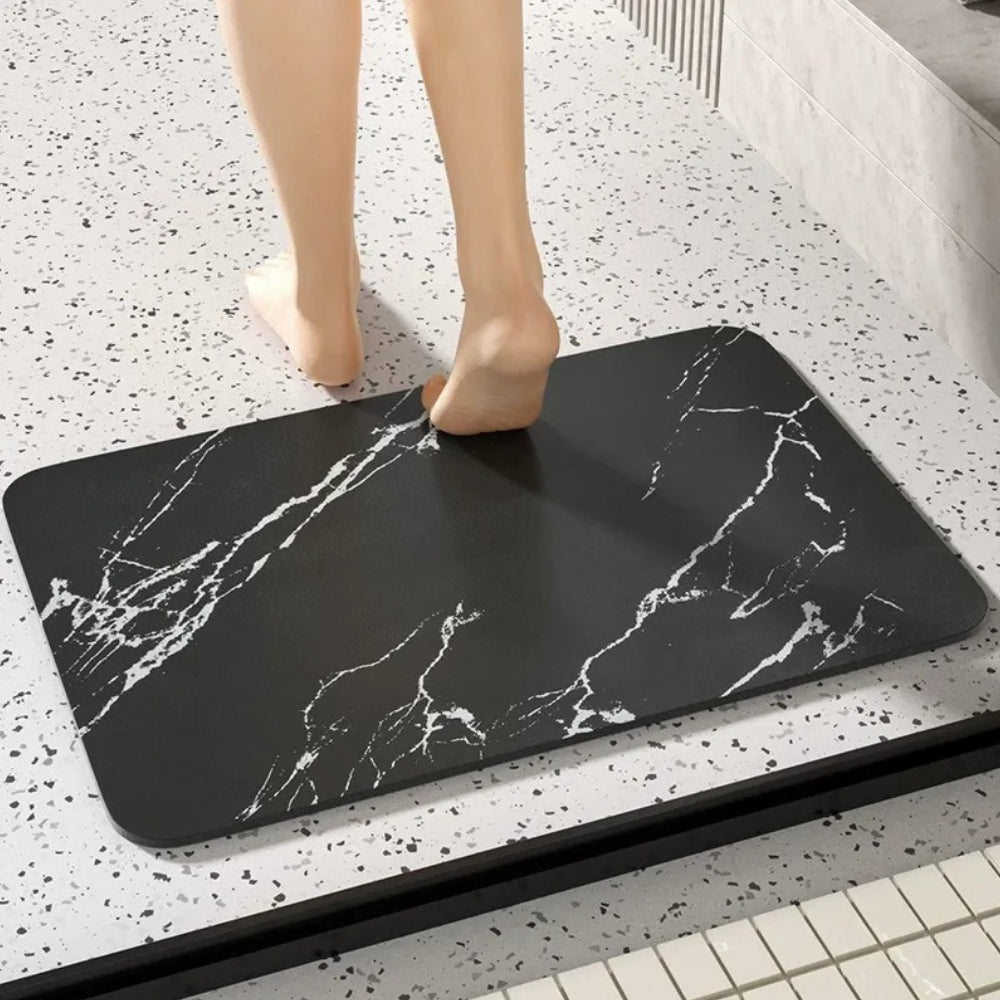 Schnell trocknende Badezimmer-Bodenmatte mit rutschfester Unterseite