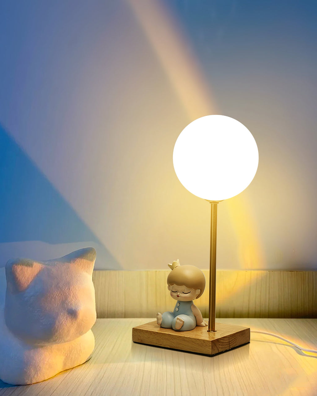 Lunaris Table Lamp