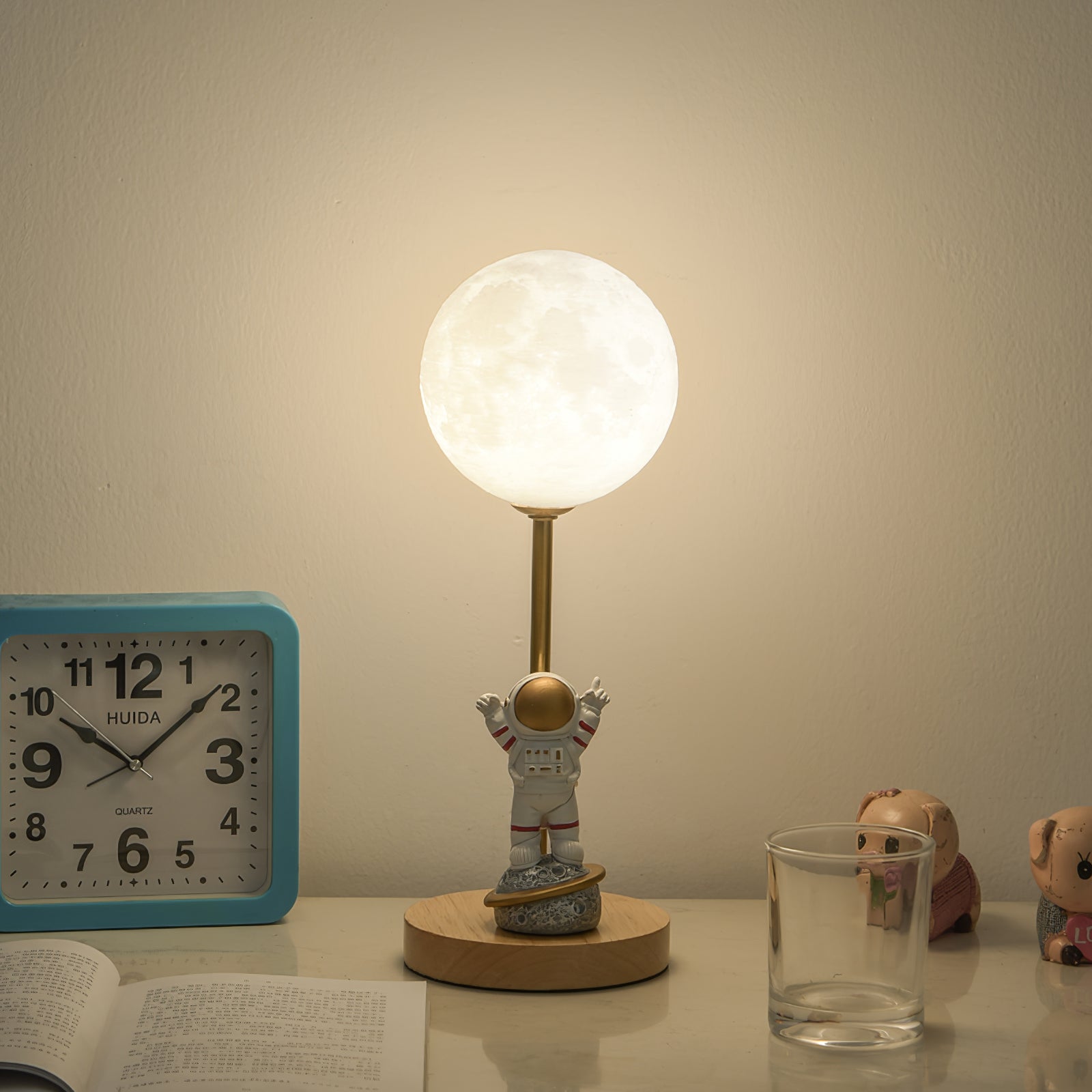 Lunaris Table Lamp
