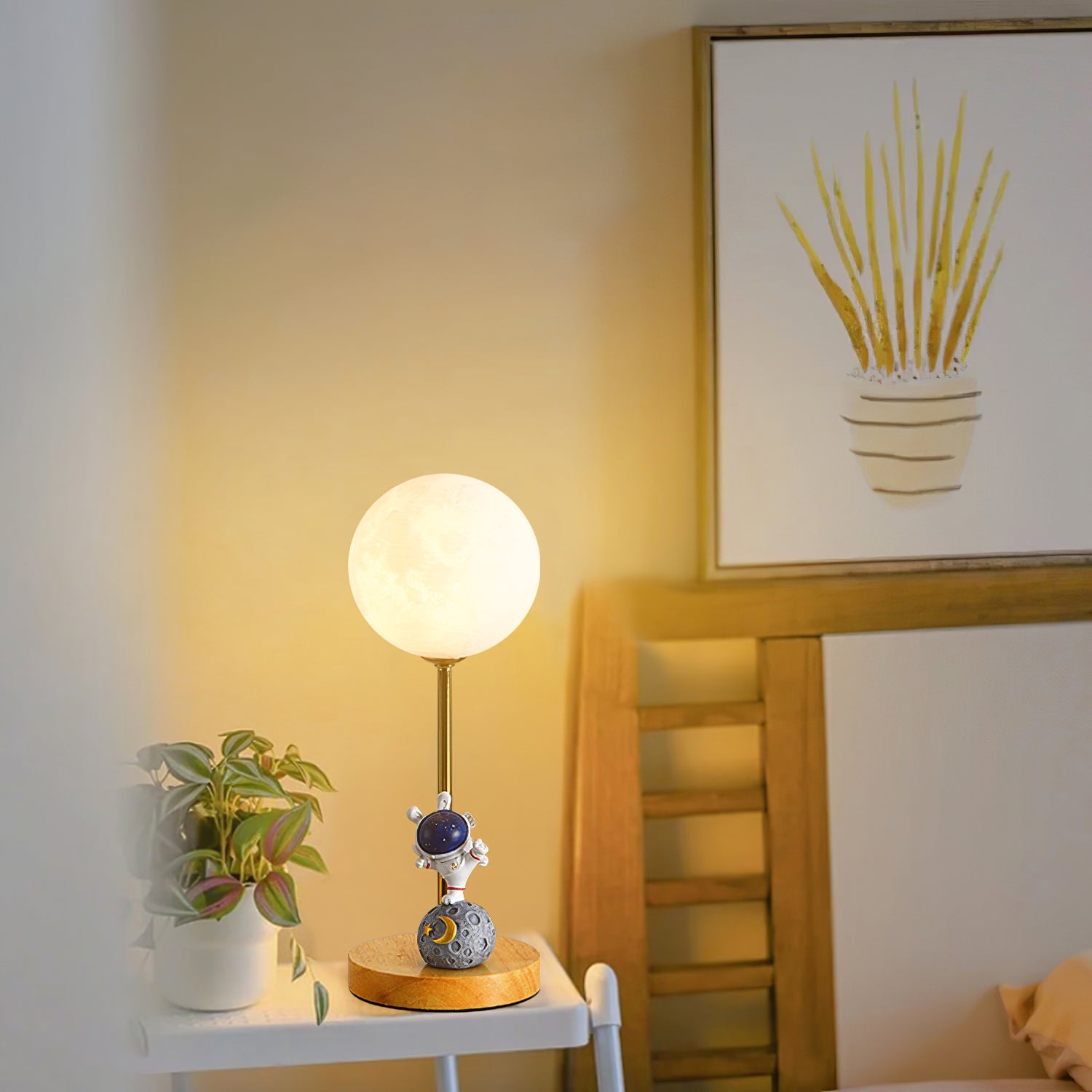Lunaris Table Lamp