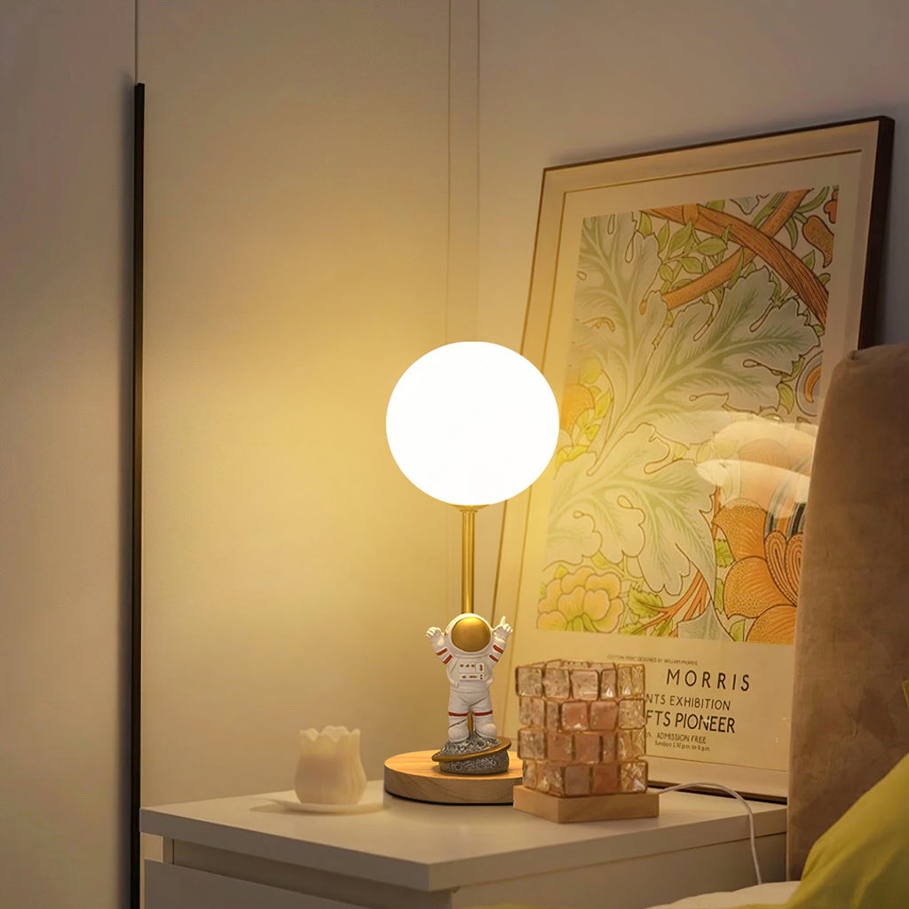 Lunaris Table Lamp