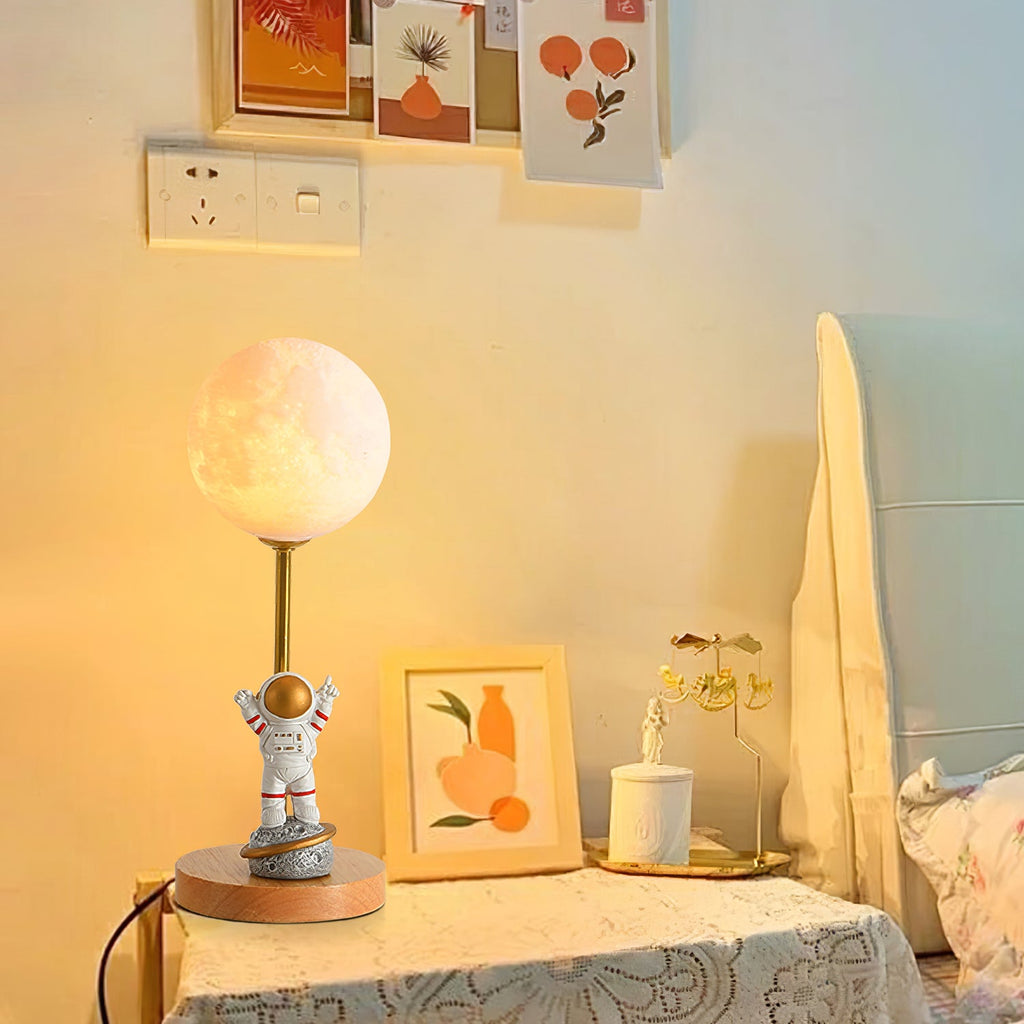 Lunaris Table Lamp