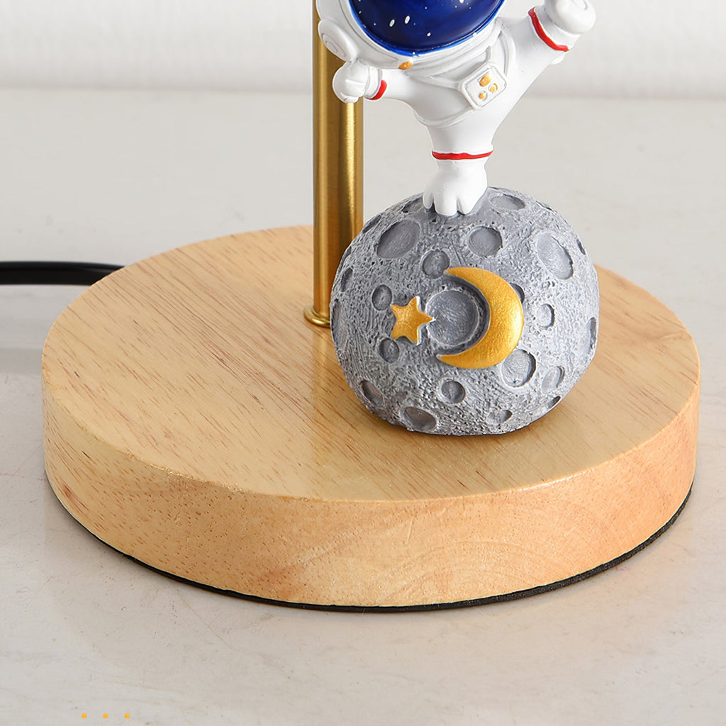 Lunaris Table Lamp