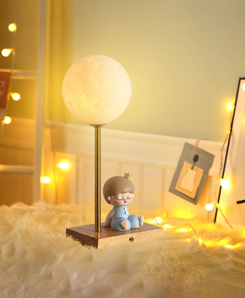 Lunaris Table Lamp