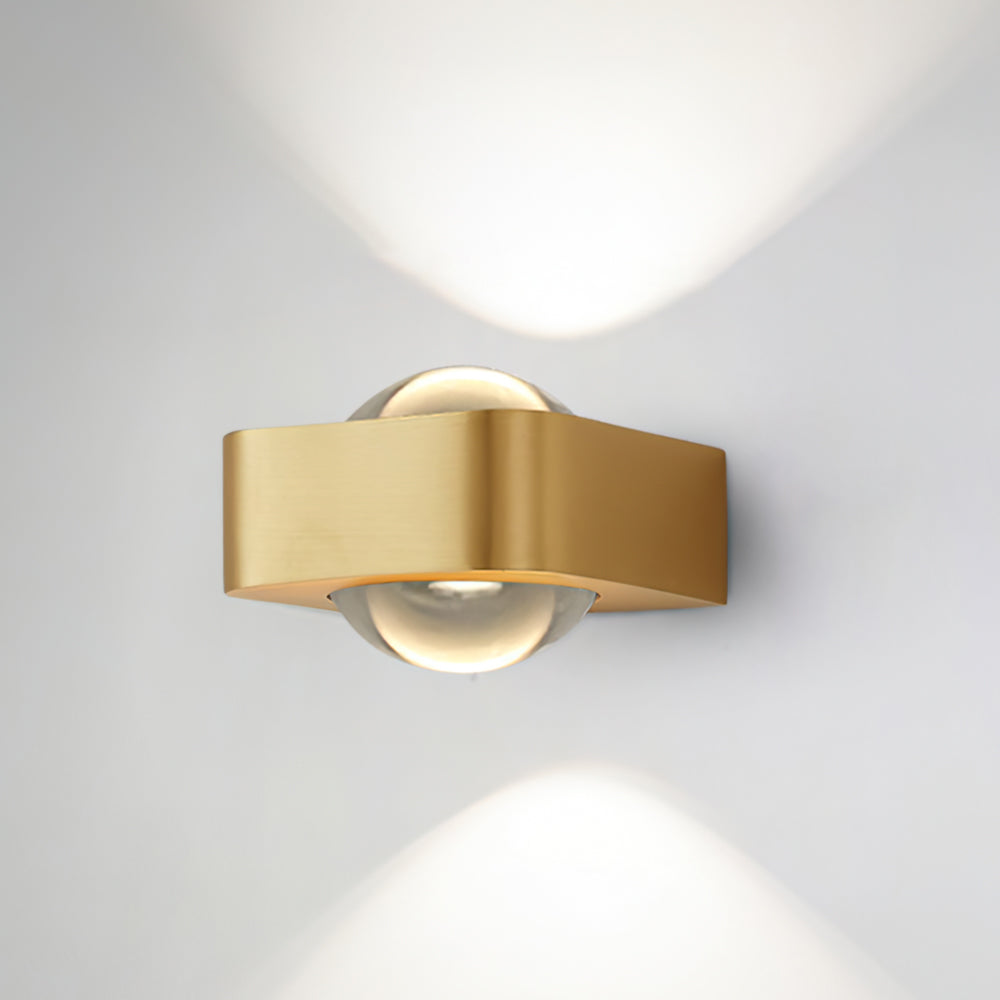 Halden Wall Lamp