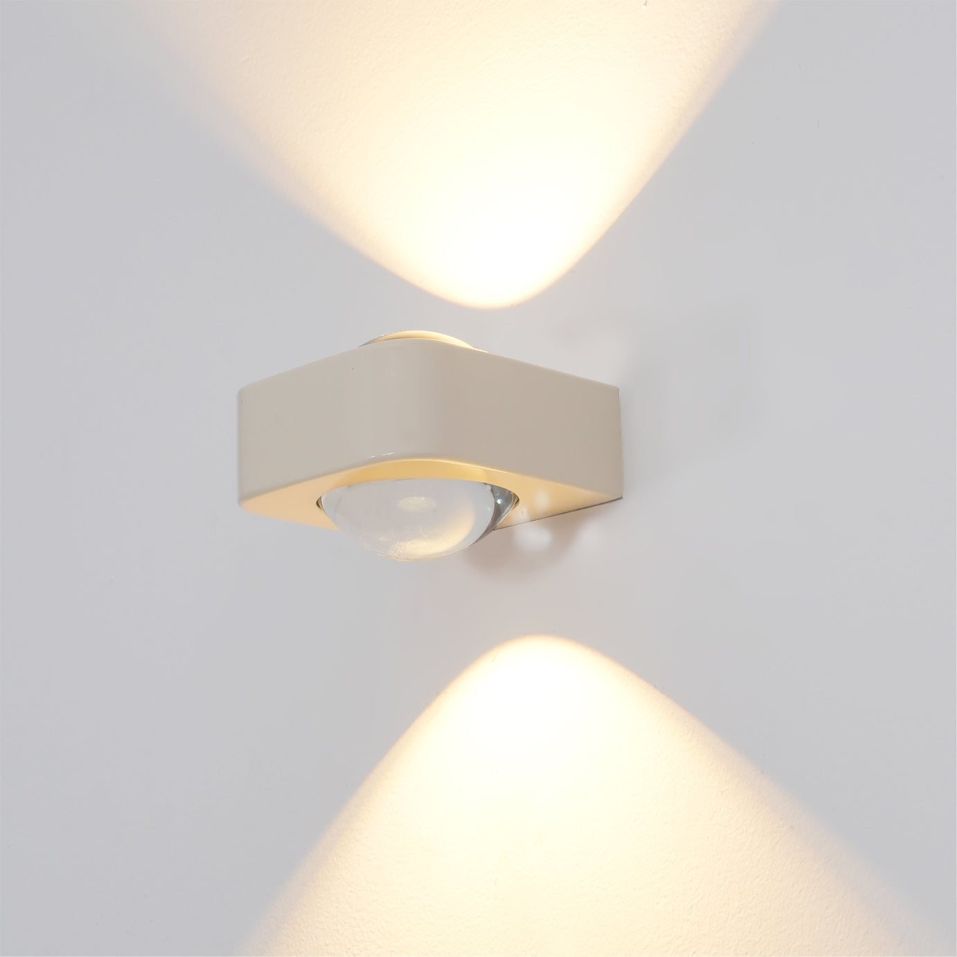 Halden Wall Lamp