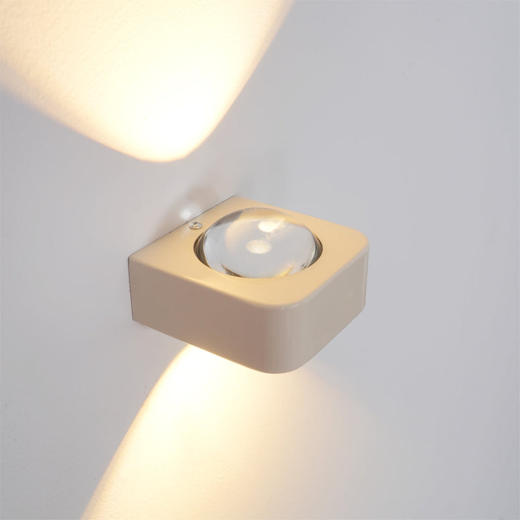 Halden Wall Lamp