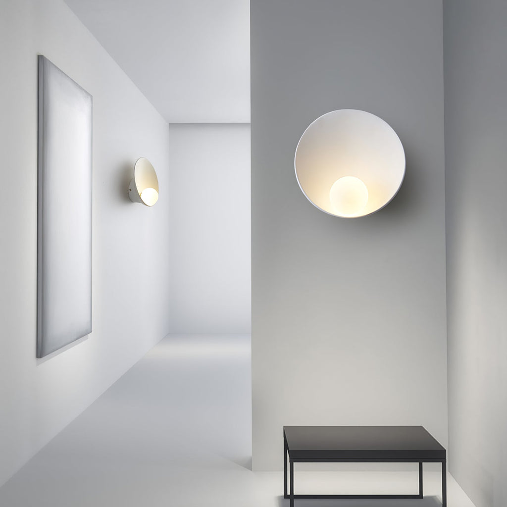 Lunella Wall Lamp