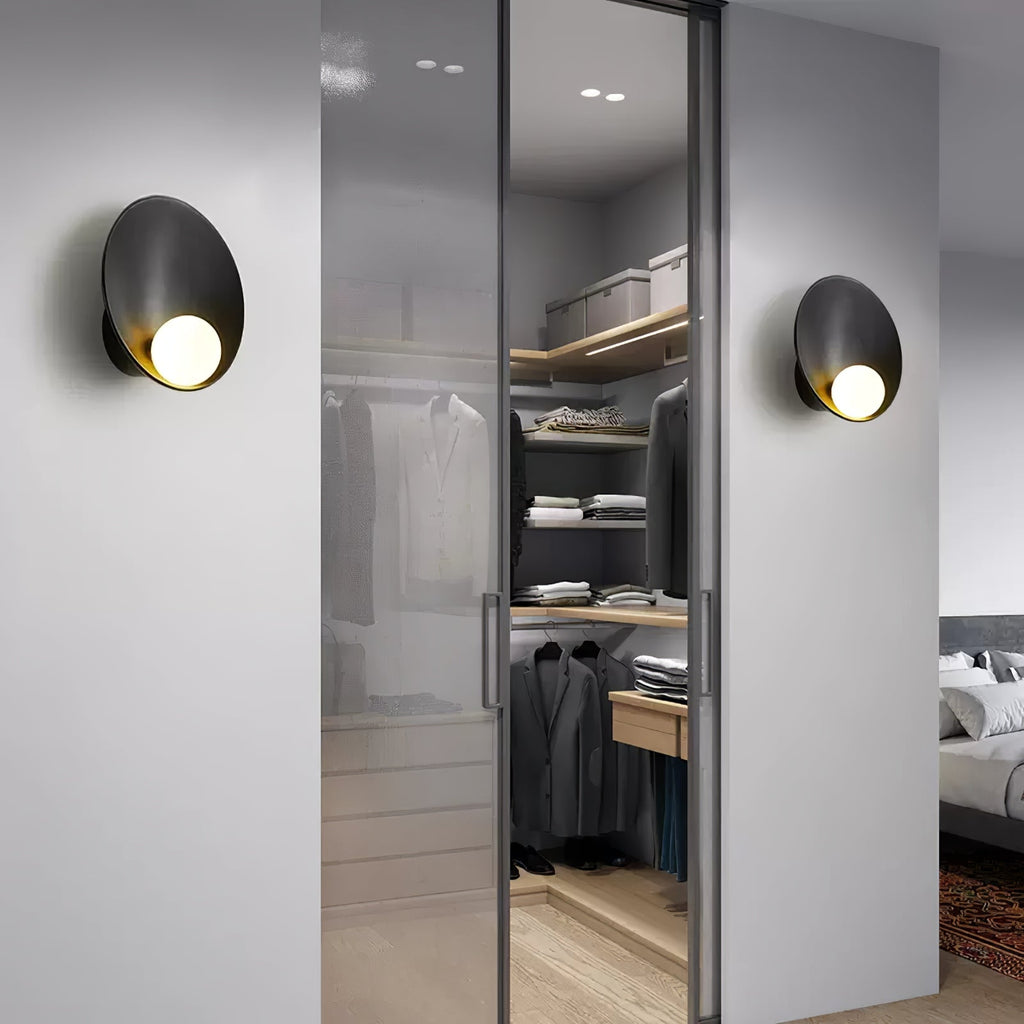 Lunella Wall Lamp