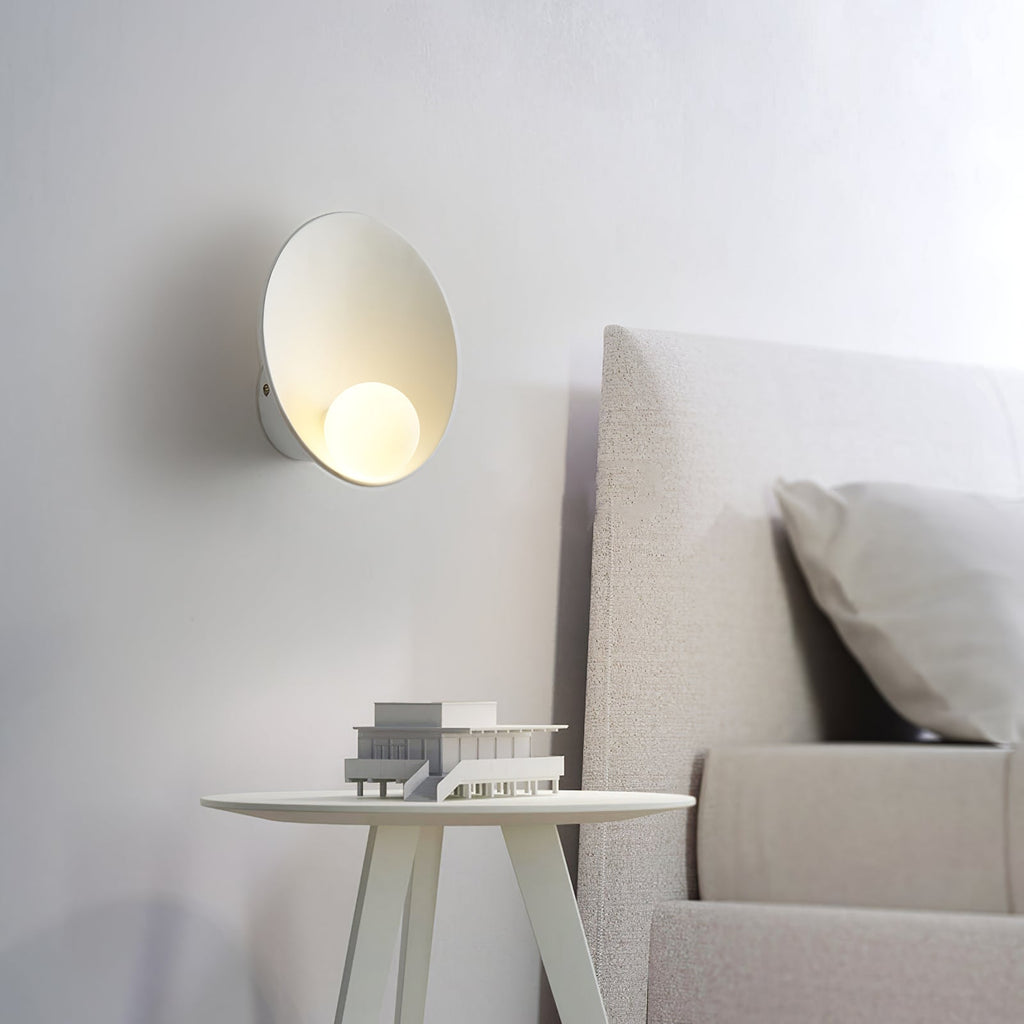 Lunella Wall Lamp