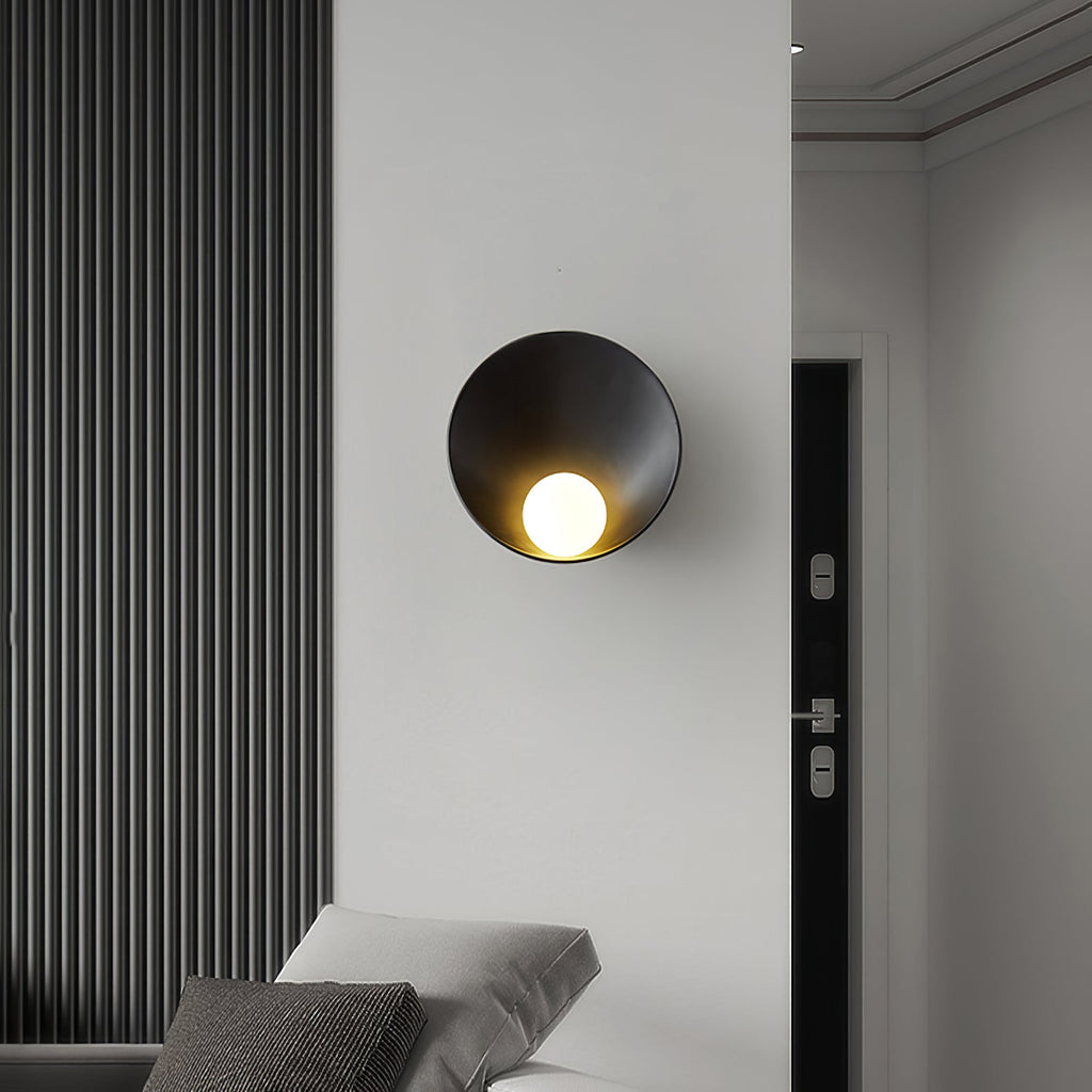 Lunella Wall Lamp