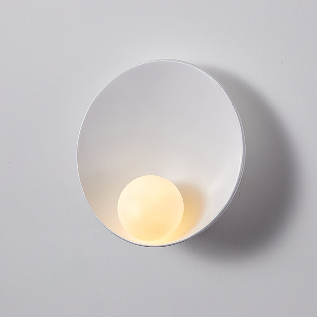 Lunella Wall Lamp