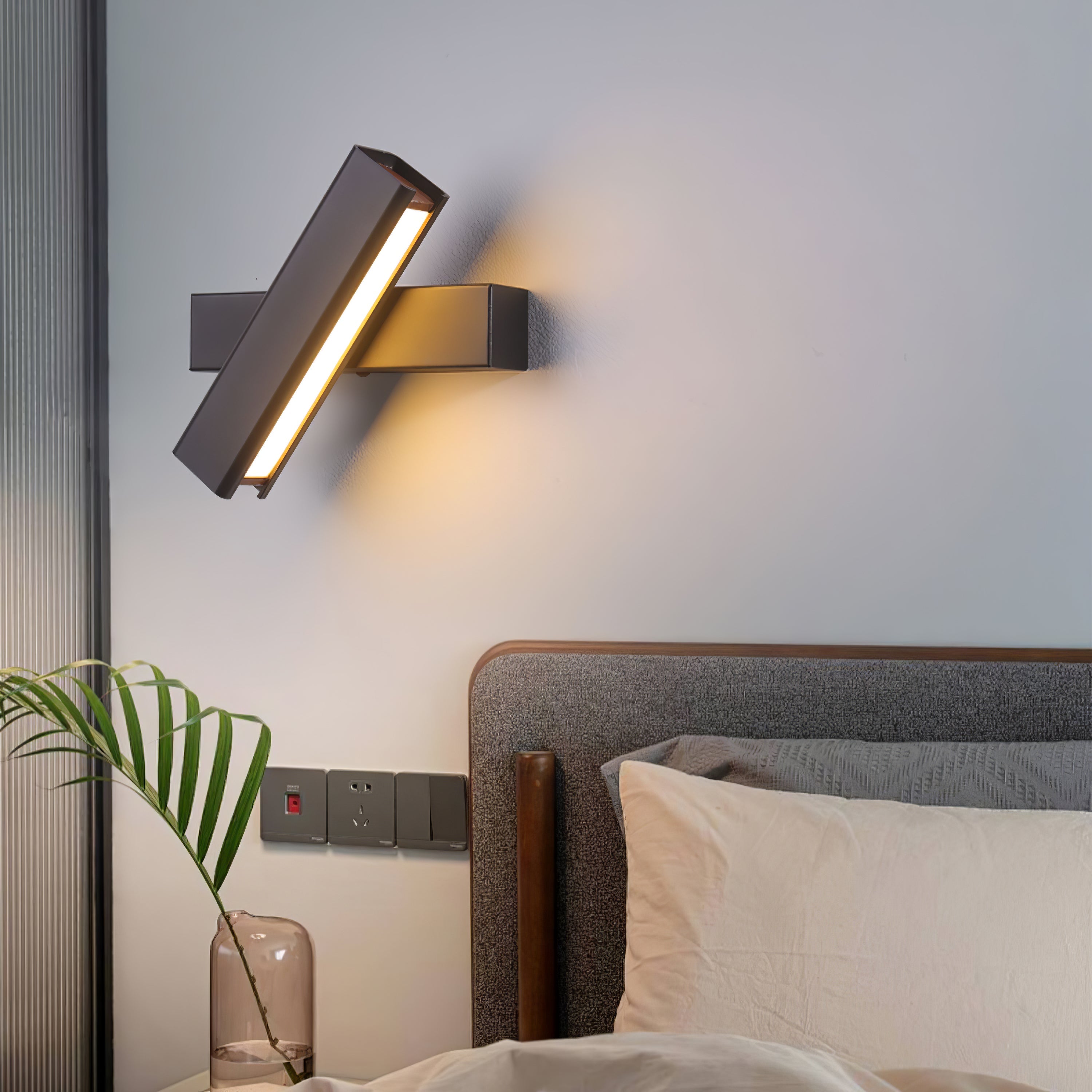 Nordholt Wall Lamp