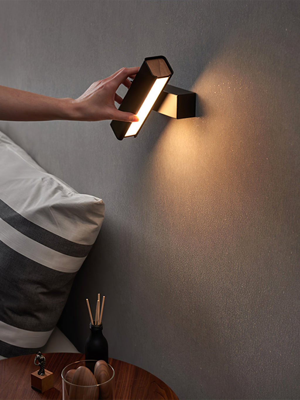 Nordholt Wall Lamp