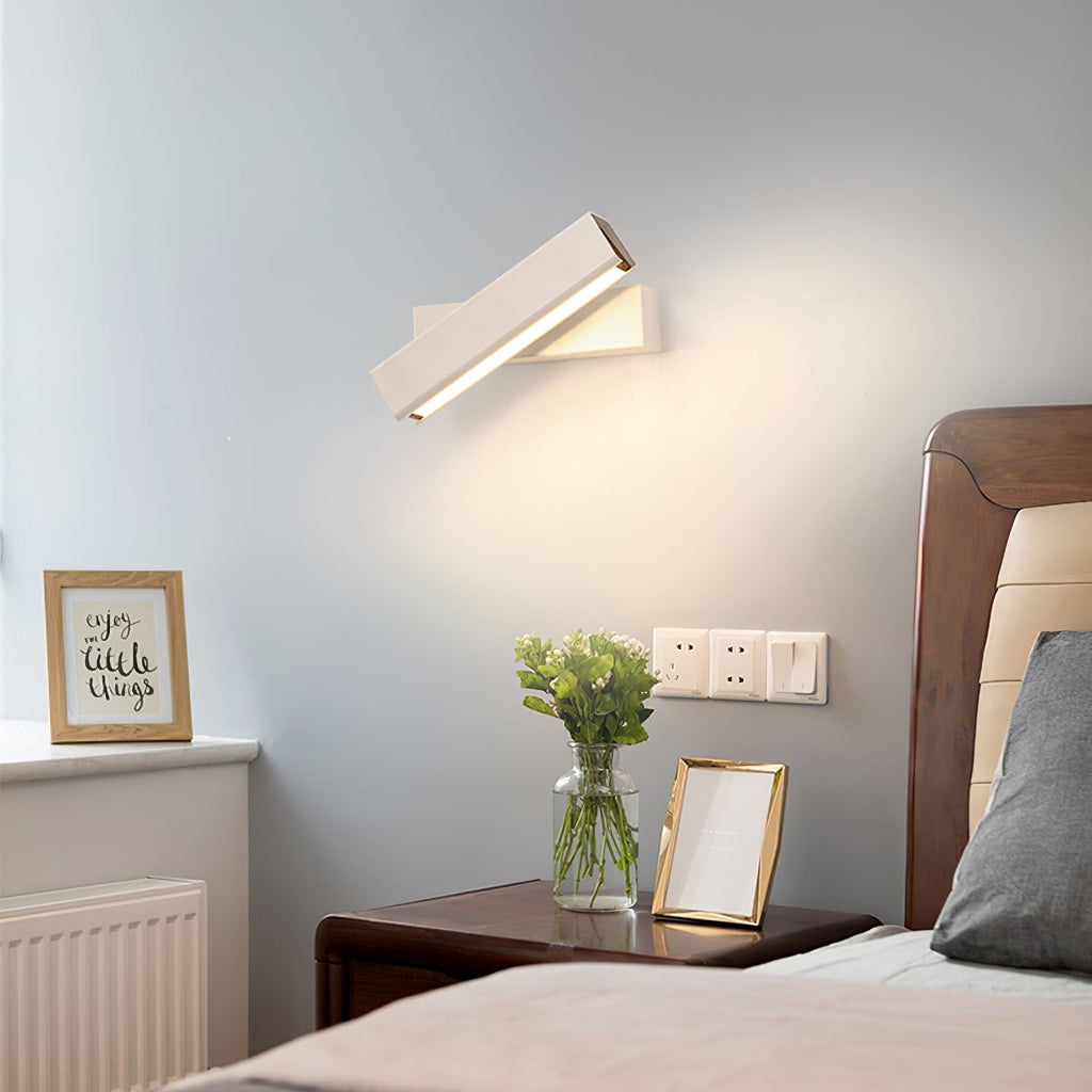 Nordholt Wall Lamp