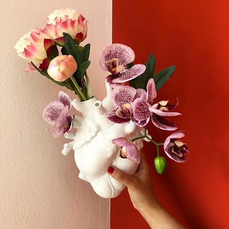 Anatomical Heart Flower Vase with Big Decorative Resin Sculpture and Bud Openings Cut Glass - Image 19