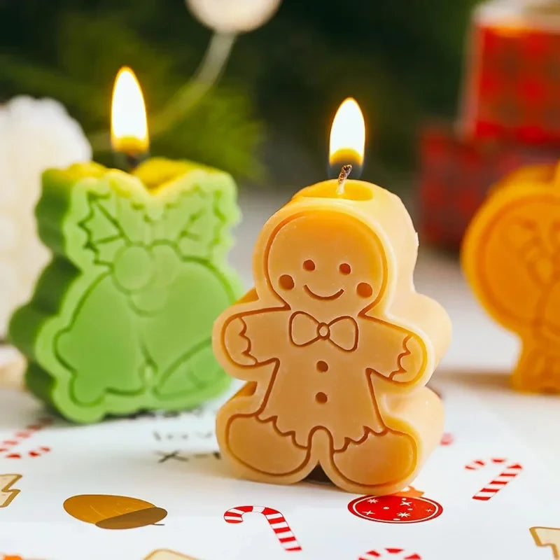 Christmas Candle Gift Set with Festive Designs and Decorative Shaped for Holiday Décor - Image 1