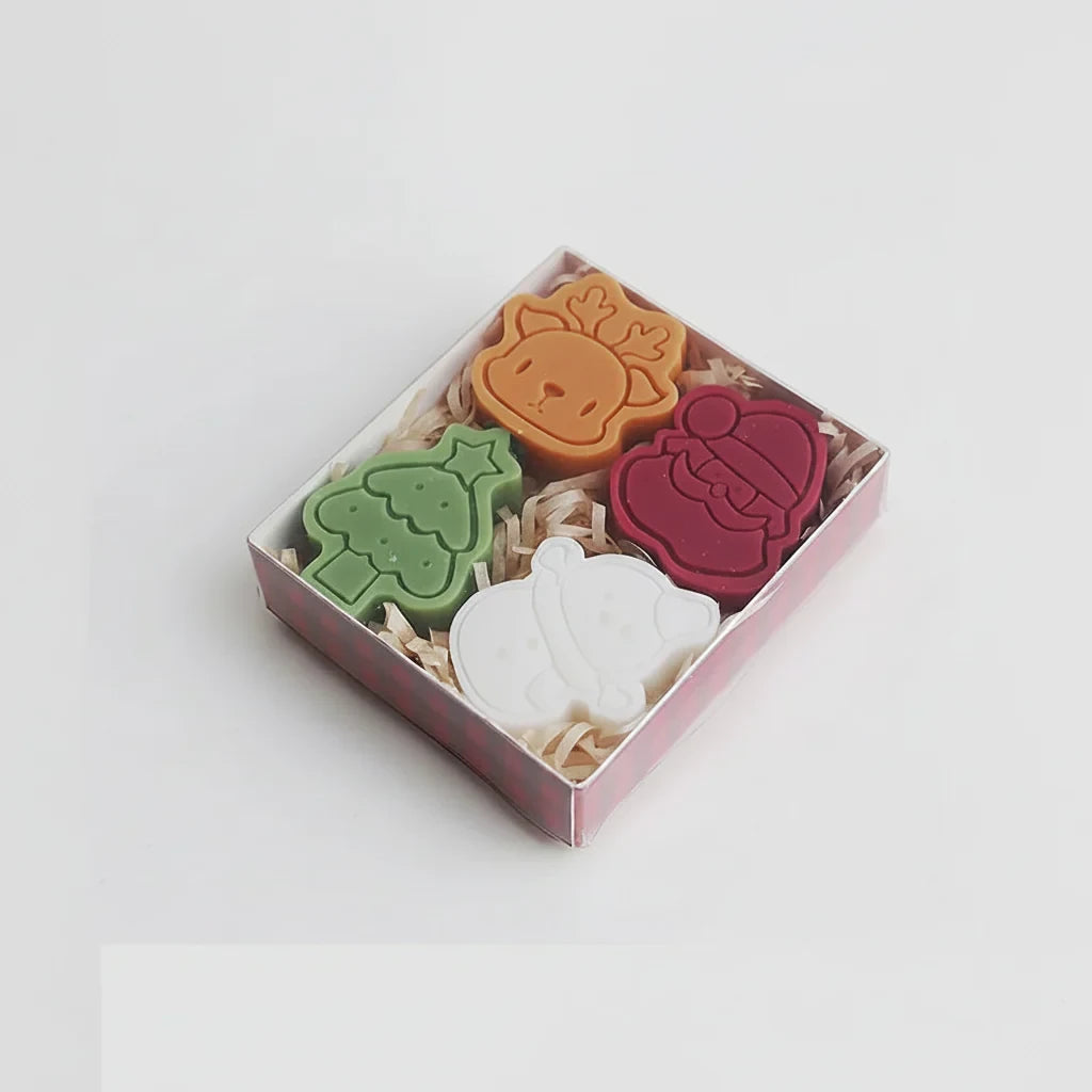 Christmas Candle Gift Set with Festive Designs and Decorative Shaped for Holiday Décor - Image 5