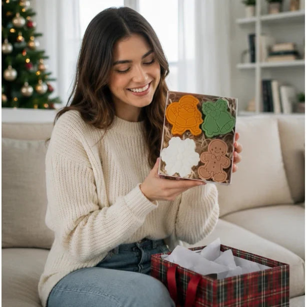 Christmas Candle Gift Set with Festive Designs and Decorative Shaped for Holiday Décor - Image 6