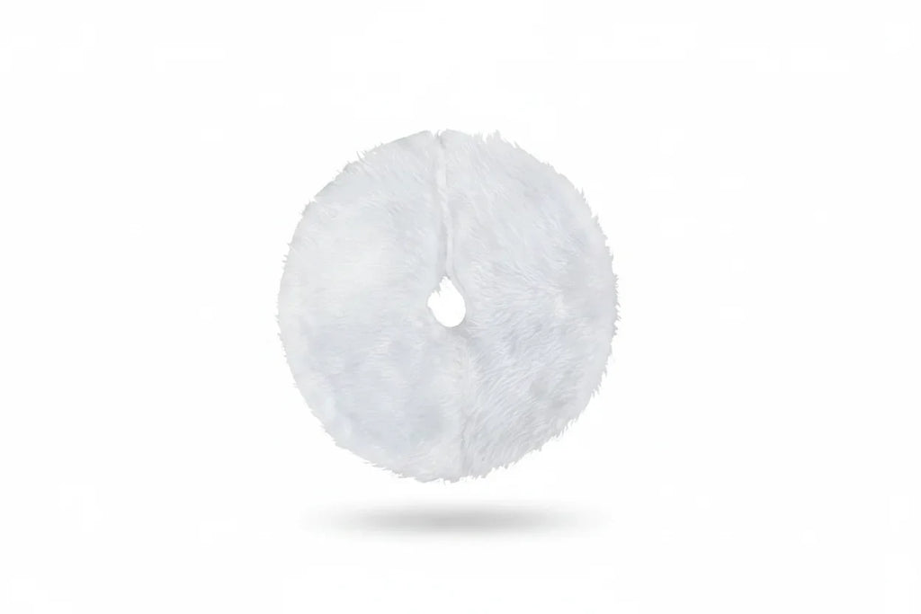 Christmas Tree Skirt with Plush Faux Fur for Small Tabletop 15-Inch Diameter - Image 3