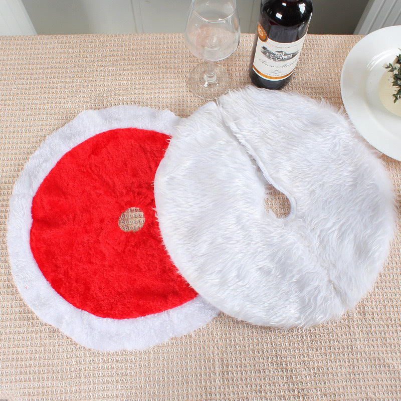 Christmas Tree Skirt with Plush Faux Fur for Small Tabletop 15-Inch Diameter - Image 7