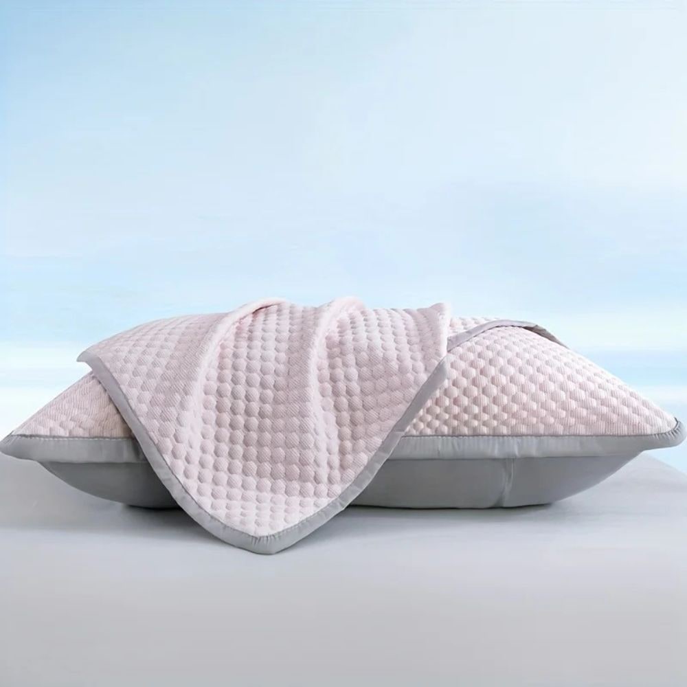 Cooling Mattress Pad Topper with Quilted Texture and Matching Memory Foam Queen - Image 5