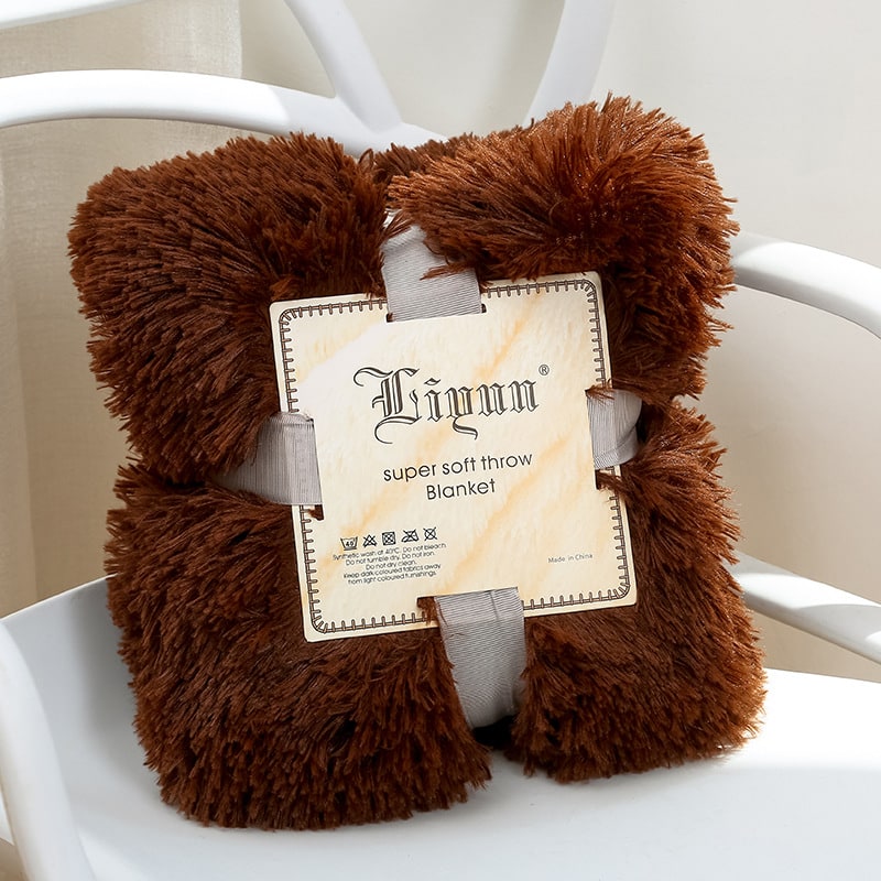 Girls' Faux Fur Throw Blanket with Soft Shaggy Long Pile Texture and Cozy Fluffy Design - Image 7