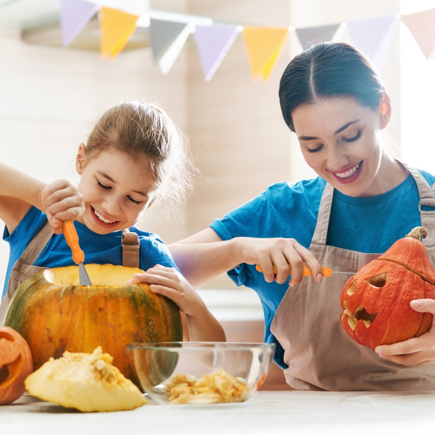 Halloween Pumpkin Carving Kit with Tools and Supplies 13-Piece Stainless Steel Saw and Sculpting Set - Image 4