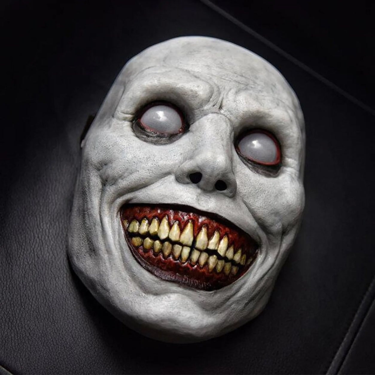 Halloween Scary Creepy Demon Latex Full Face Mask with Pointed Teeth and Wrinkled Skin Details - Image 4