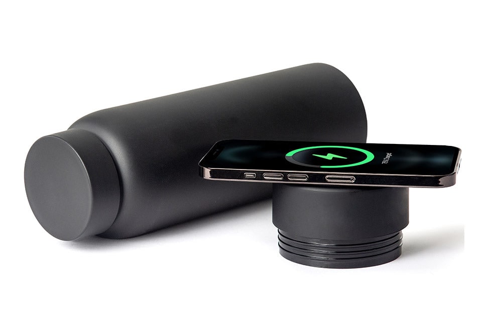 Insulated Stainless Steel Smart Water Bottle with Detachable Power Bank and Wireless Charging - Image 2