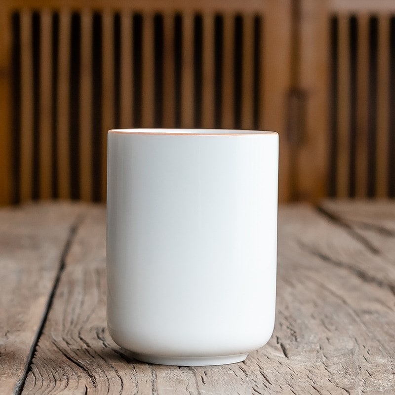 Japanese Teacup with Ceramic Crackle Glaze and Handleless Design for Tea Set In Bulk - Image 4