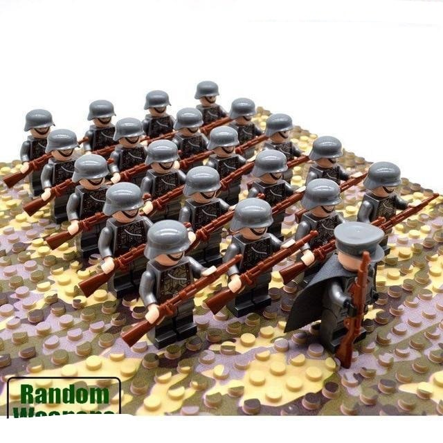 Kids' Building Blocks Military Minifigures Set with Articulated Soldiers and Miniature Toy Rifles - Image 4