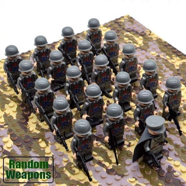 Kids' Building Blocks Military Minifigures Set with Articulated Soldiers and Miniature Toy Rifles - Image 6