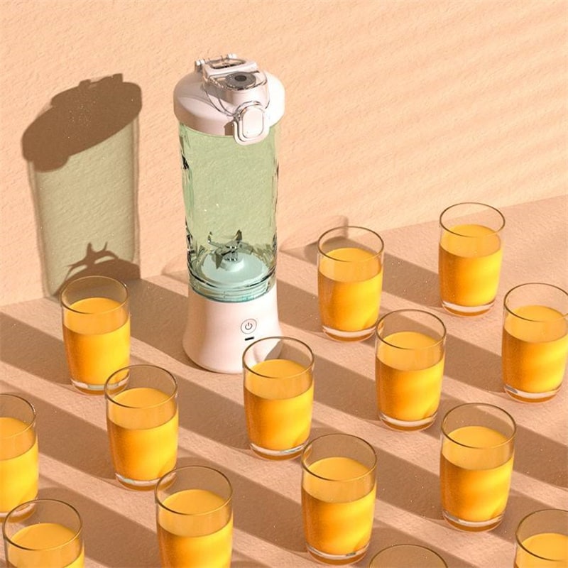 Kids' Portable Mini Blender with USB Charging and Stainless Steel Blades for Smoothies - Image 9