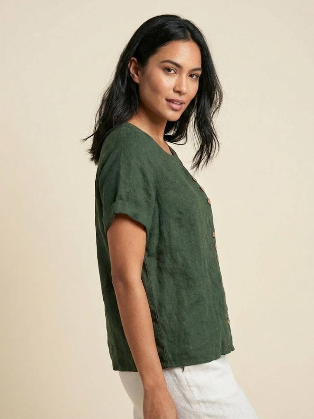 Loose Fit Linen Button-Front Blouse for Effortless Summer Style — side view