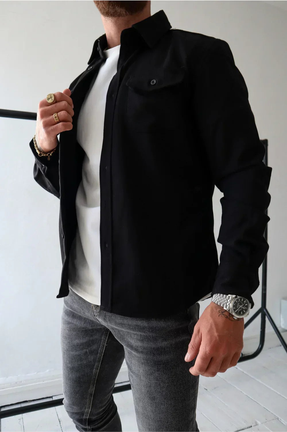 Men's Button-Up Overshirt Shacket with Chest Pocket — detail view
