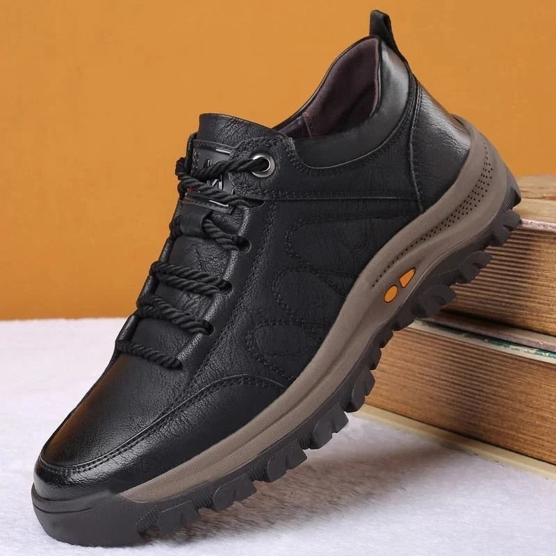 Men's Walking Shoes with Textured Leather and Lugged Rubber Sole - Image 4