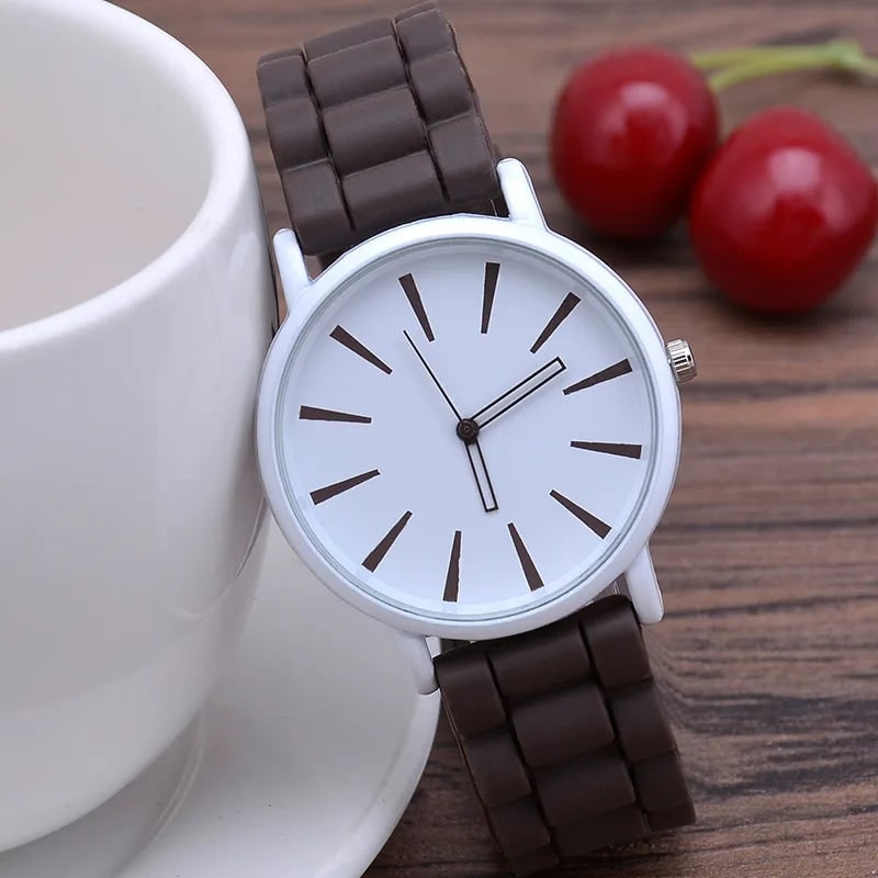 Minimalist Watch with 20 Mm Silicone Strap and Textured Band for Everyday Wear Moon Phase - Image 7