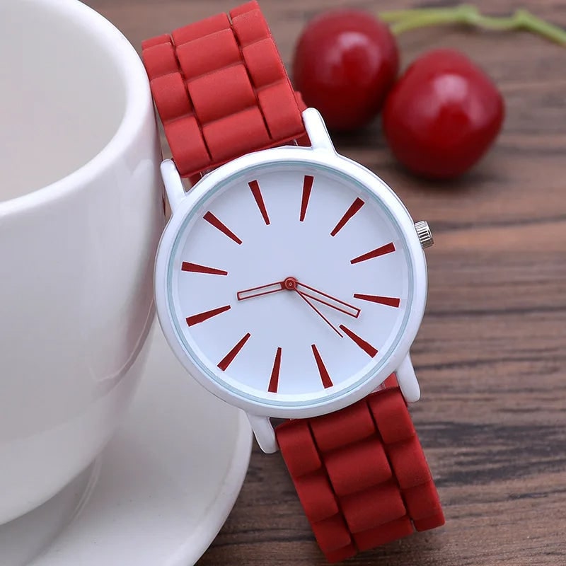 Minimalist Watch with 20 Mm Silicone Strap and Textured Band for Everyday Wear Moon Phase - Image 8