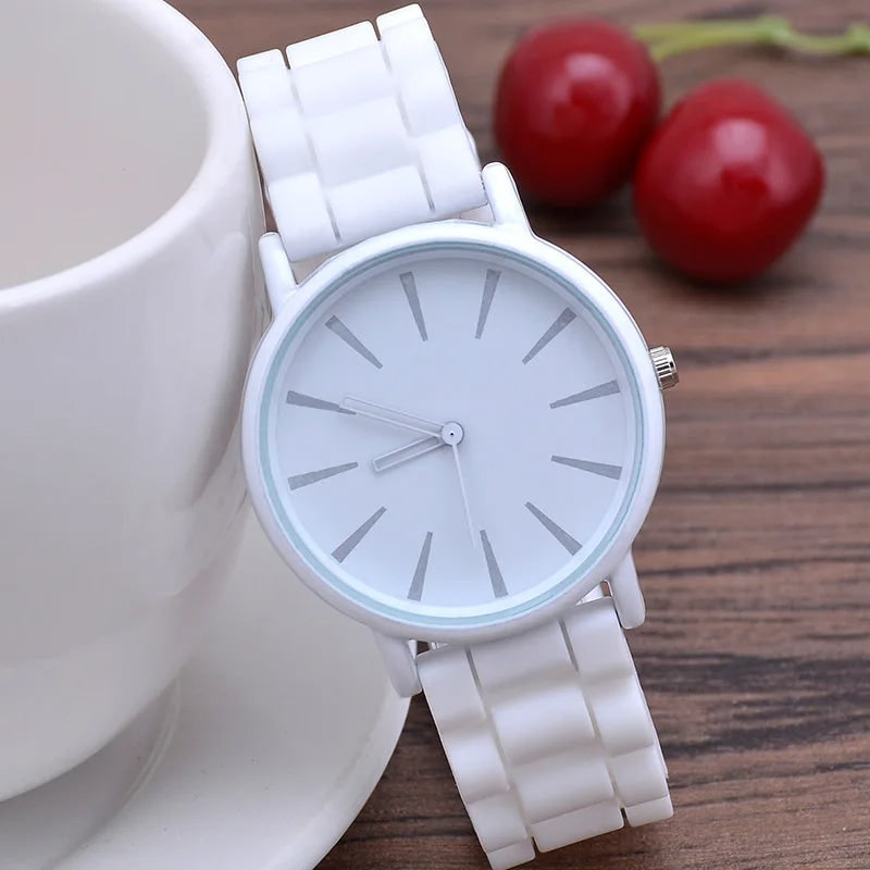 Minimalist Watch with 20 Mm Silicone Strap and Textured Band for Everyday Wear Moon Phase - Image 9
