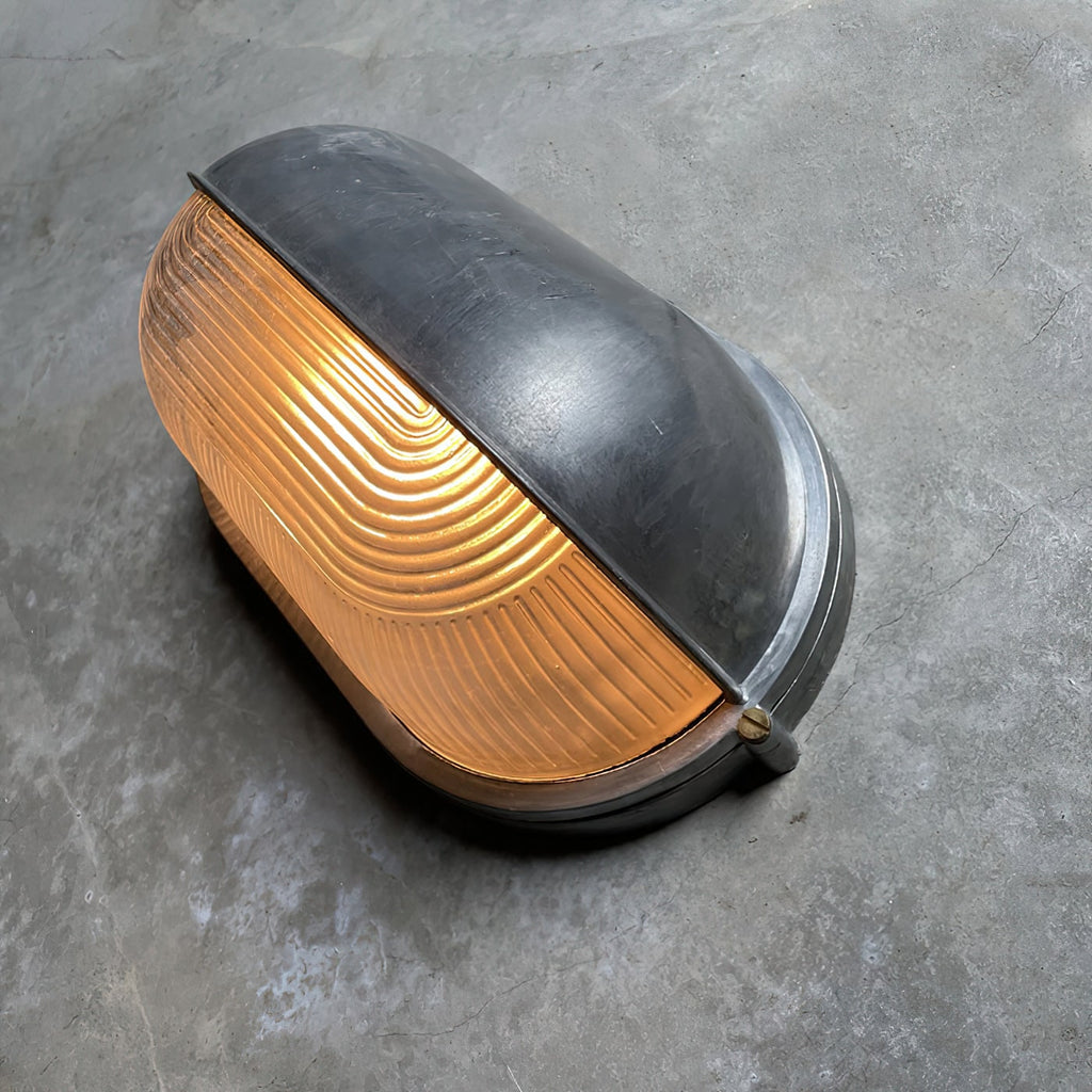 Oval Bulkhead Wall Light with Weather-Resistant Eyelid Cover and Ribbed Glass Diffuser - Image 3