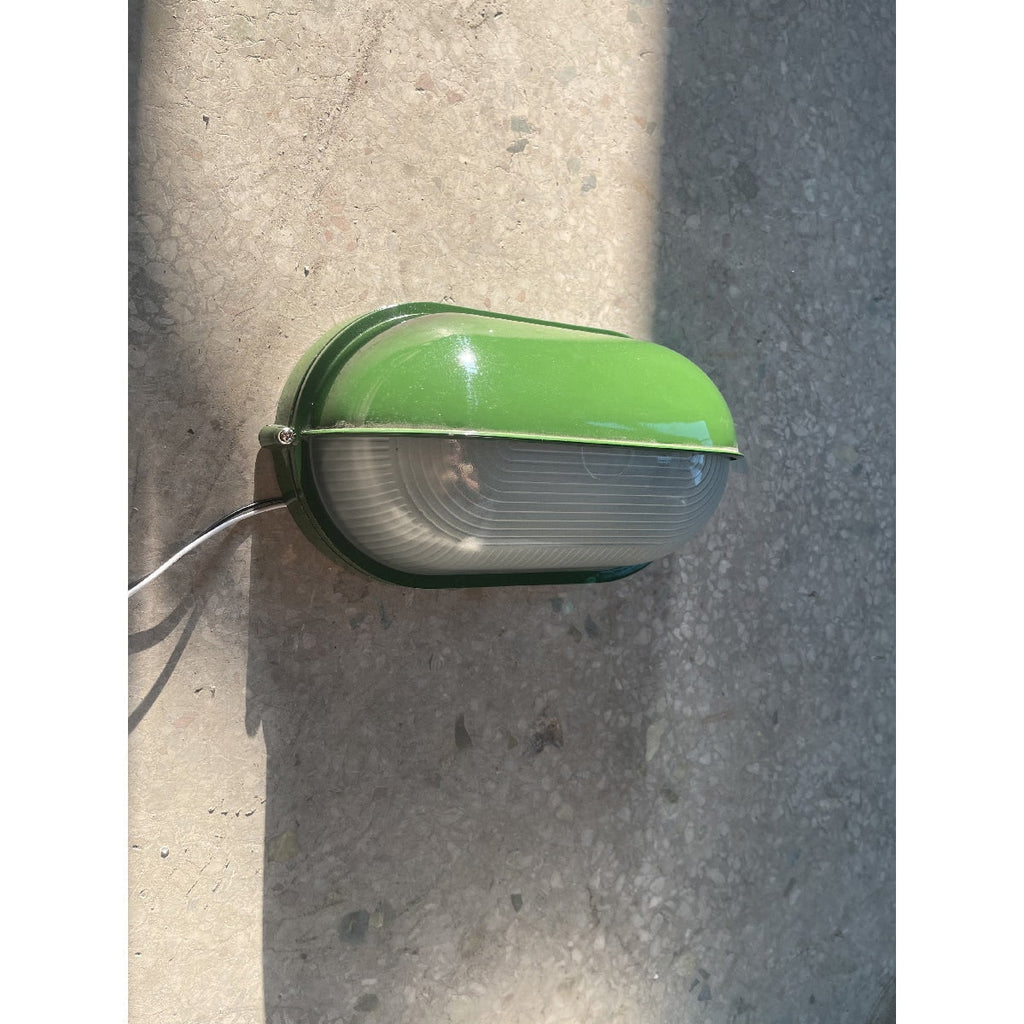 Oval Bulkhead Wall Light with Weather-Resistant Eyelid Cover and Ribbed Glass Diffuser - Image 30