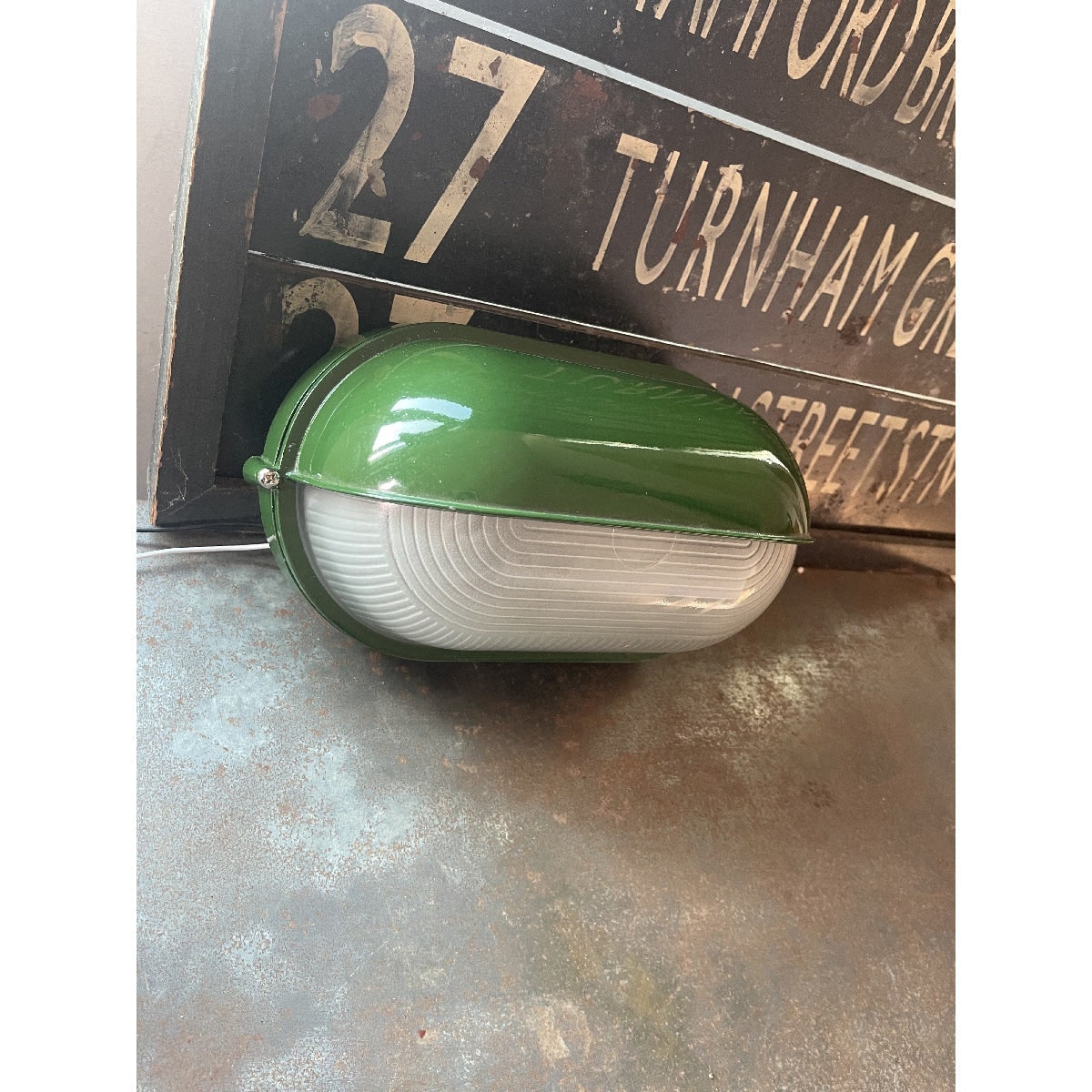 Oval Bulkhead Wall Light with Weather-Resistant Eyelid Cover and Ribbed Glass Diffuser - Image 31