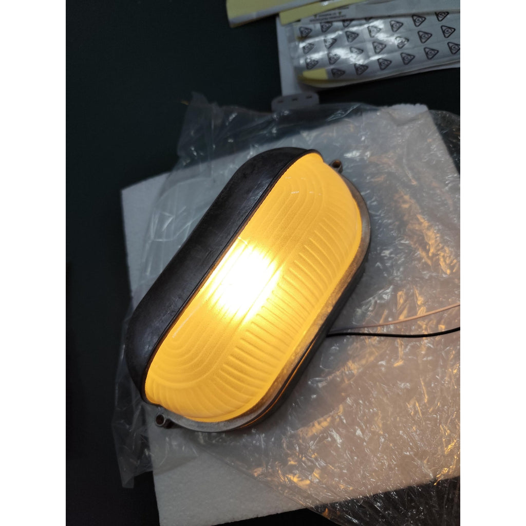 Oval Bulkhead Wall Light with Weather-Resistant Eyelid Cover and Ribbed Glass Diffuser - Image 53