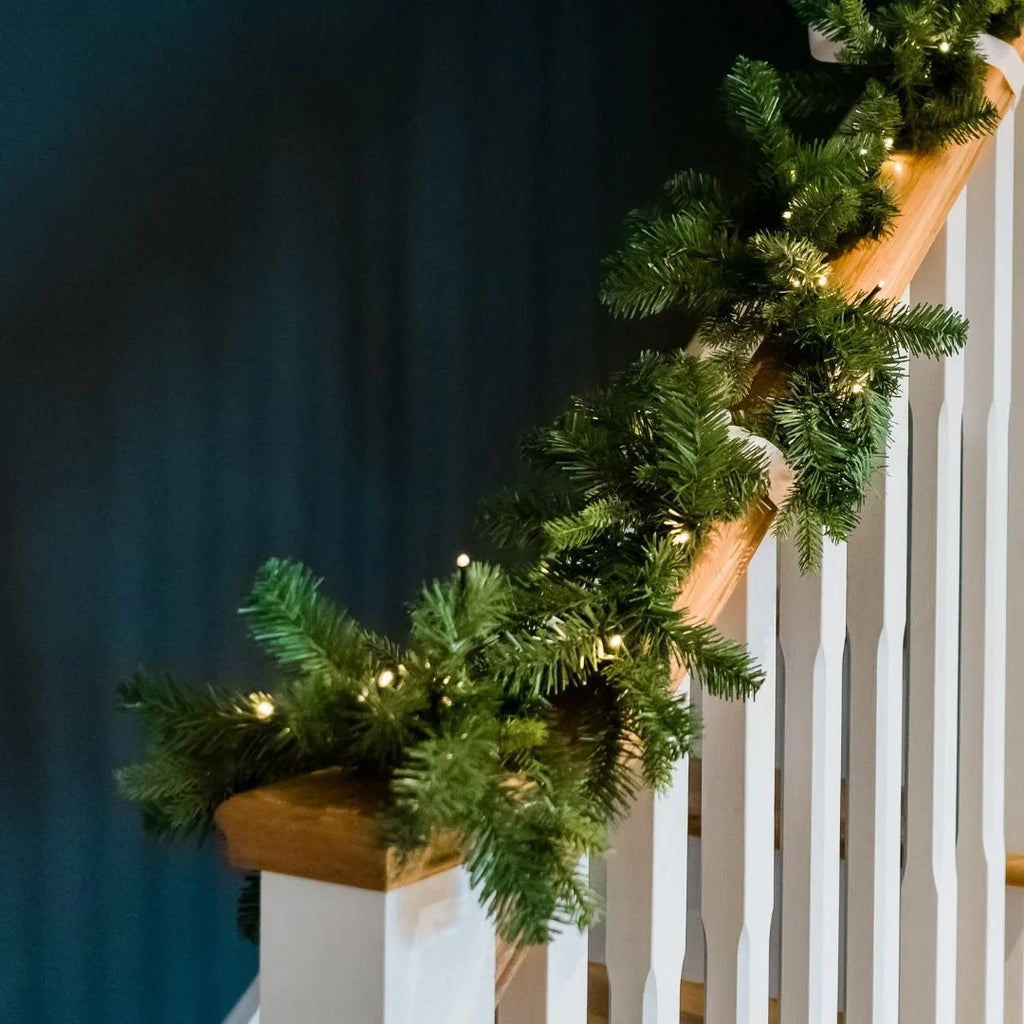 Pre-Lit Christmas Garland with 50 Warm LED Lights for Indoor Holiday Decorations - Image 3