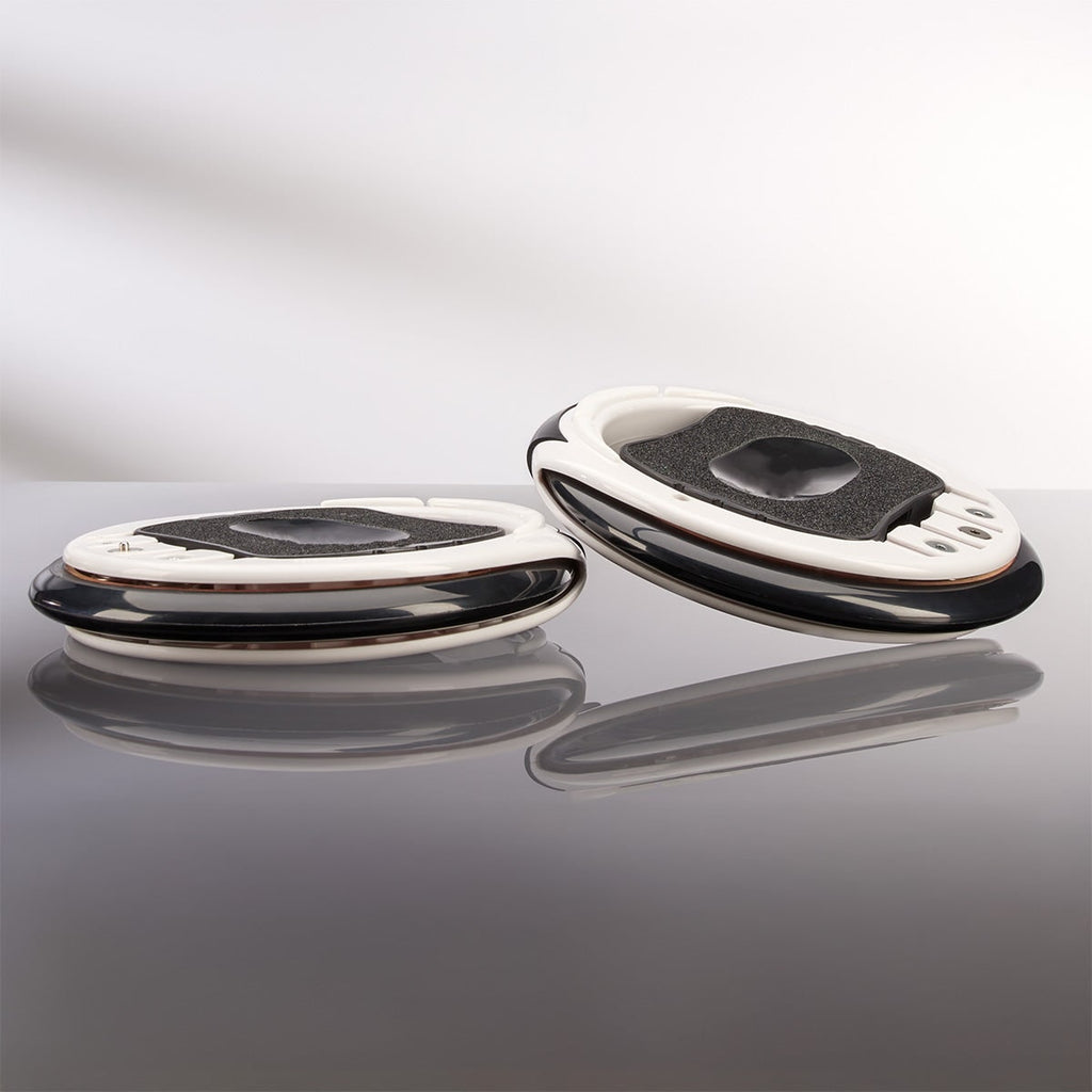 Quad Wheel Roller Skates with Hubless Design - Image 6
