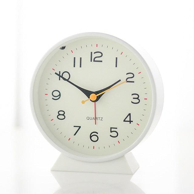 Retro Analog Alarm Clock with Battery Operation Non-Ticking Quartz Movement and Backlight - Image 18