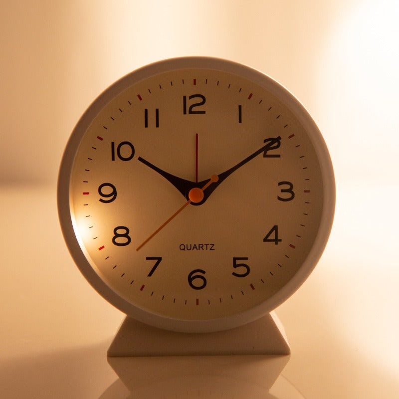 Retro Analog Alarm Clock with Battery Operation Non-Ticking Quartz Movement and Backlight - Image 4