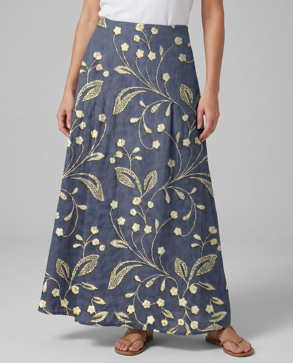 Retro Floral Print Elastic Waist Pocket Skirt — model wearing