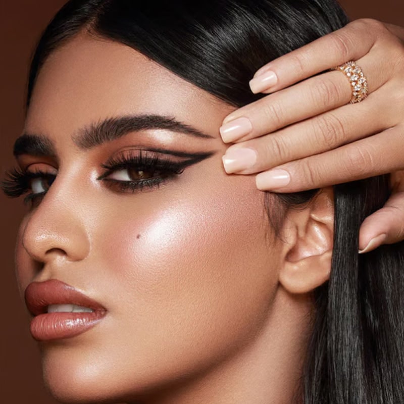 Self-Adhesive Eyeliner and Lash Stickers with Eyeshadow and Winged Flare - Image 5